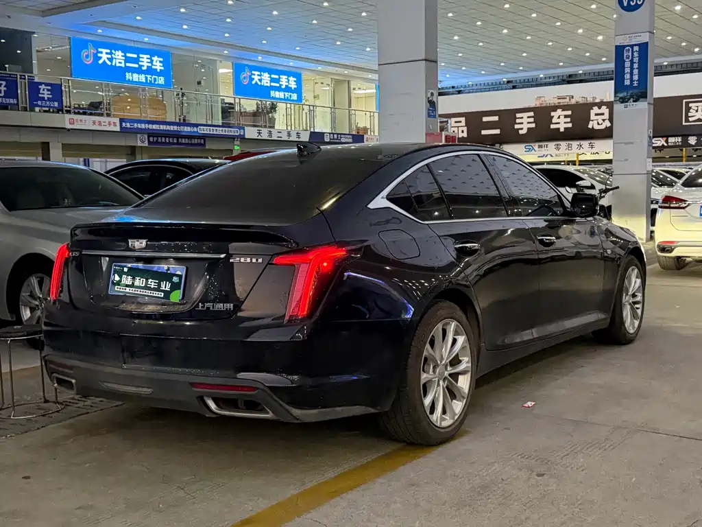 Cadillac CT5 2023 — фото 11