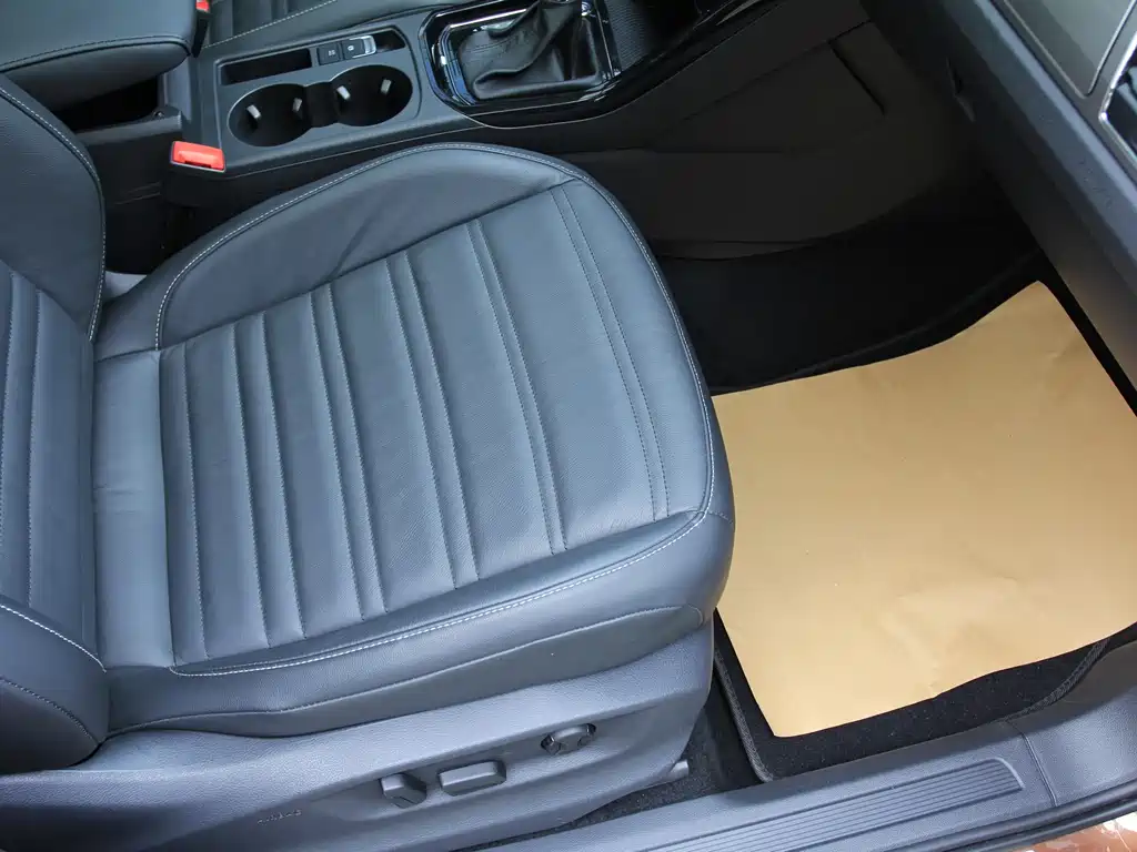 Volkswagen Touran 2017 — фото 17