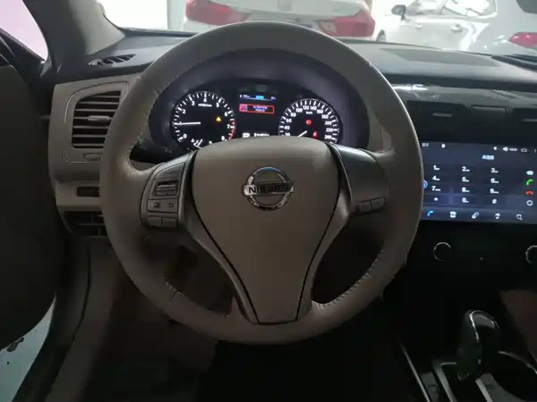 Nissan Teana 2016