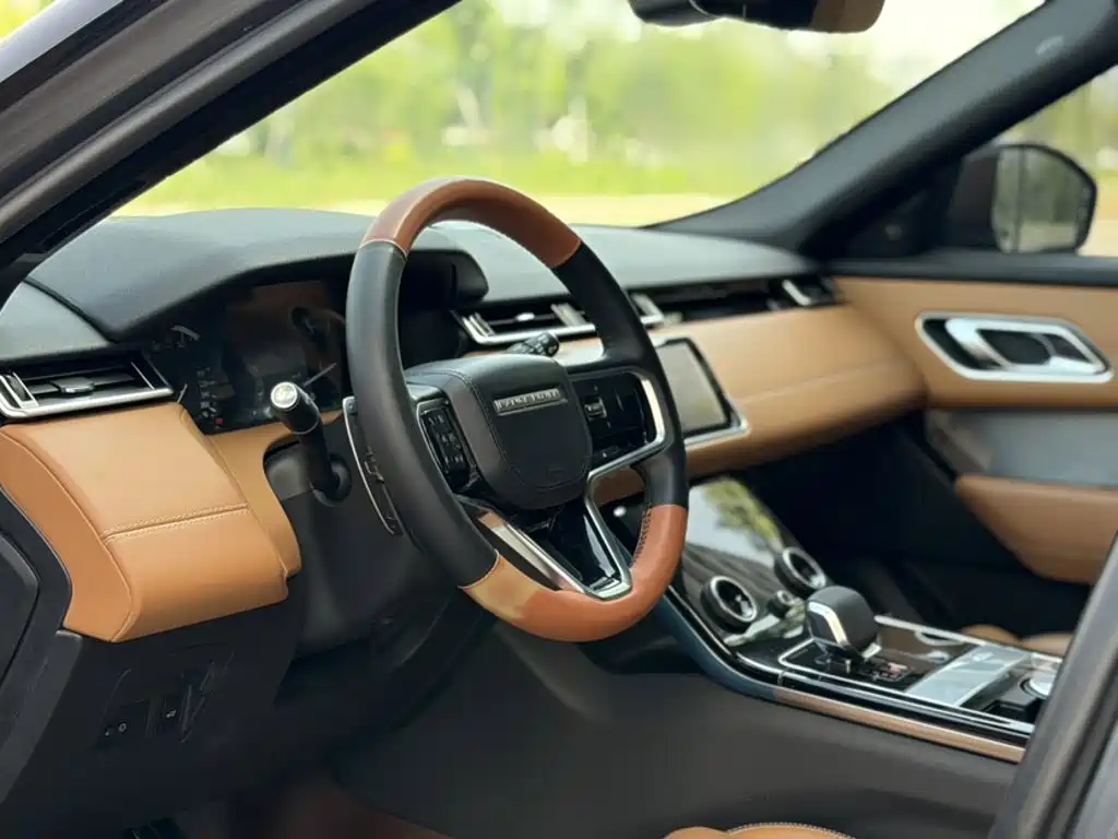 Land Rover Velar 2023 — фото 8