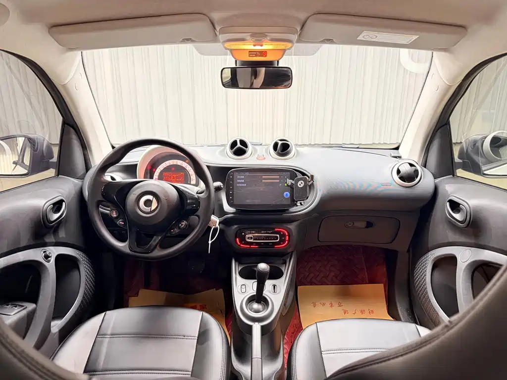 smart Fortwo 2017 — фото 8