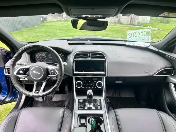 Jaguar XEL 2021
