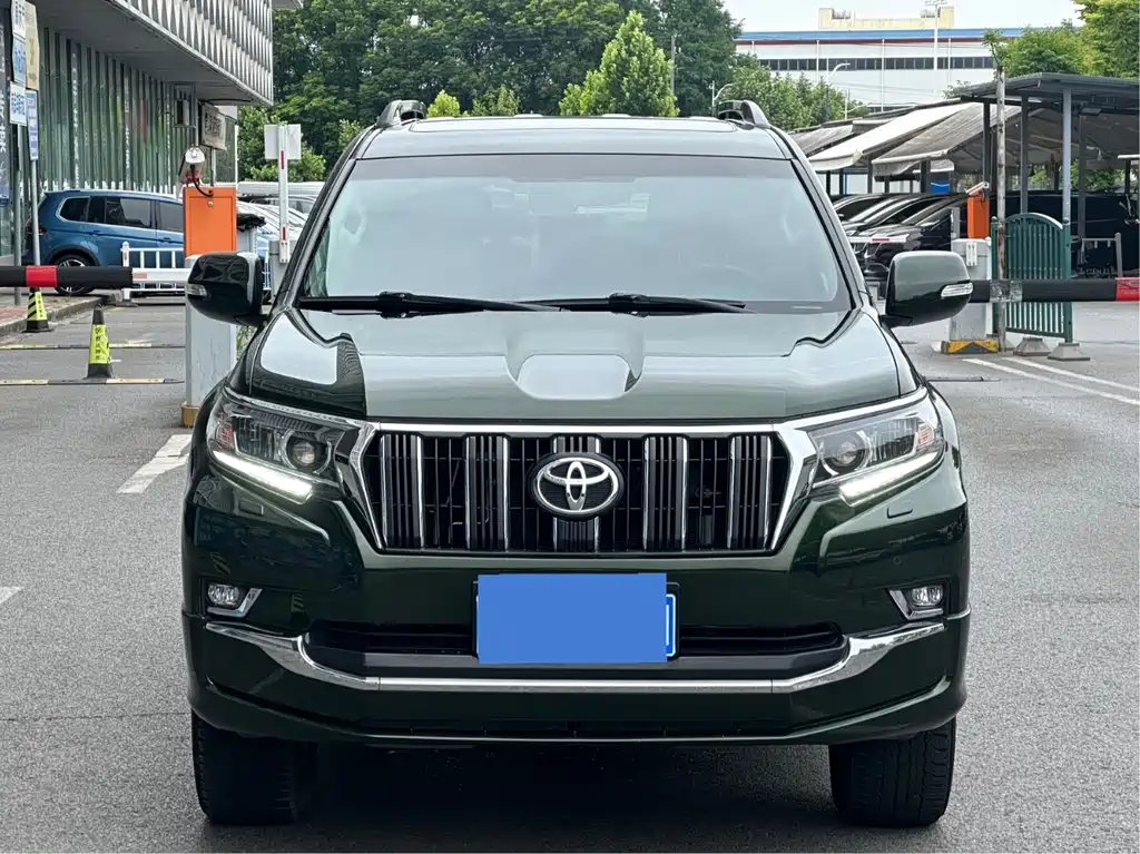 Toyota Prado 2020 — фото 2
