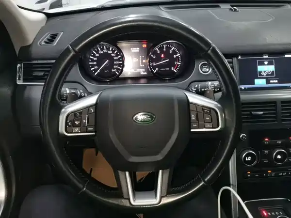 Land Rover Discovery Sport 2016