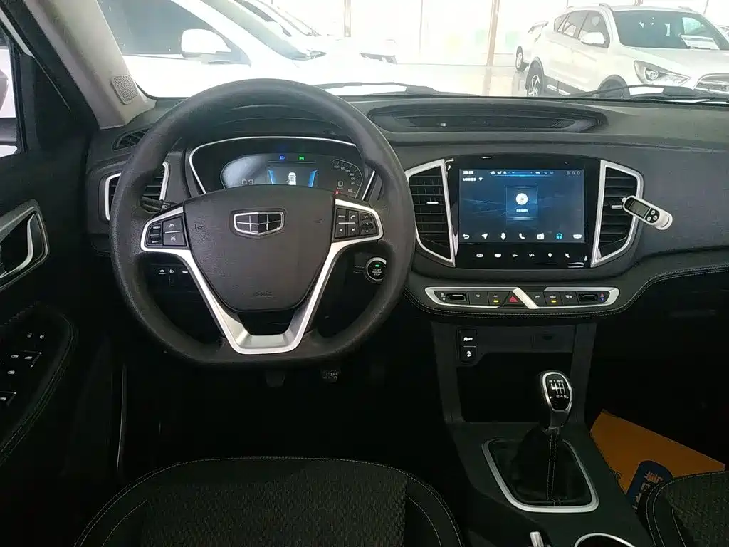 Geely Vision X6 2020 — фото 11