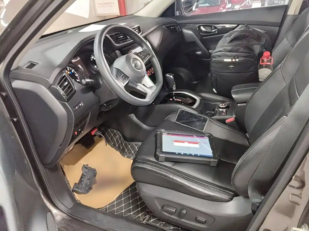Nissan X-Trail 2018 — фото 12