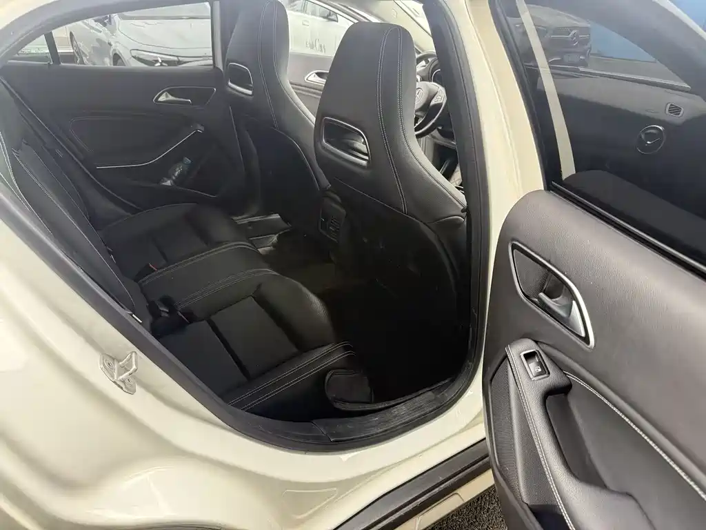 Mercedes-Benz GLA 2017 — фото 8