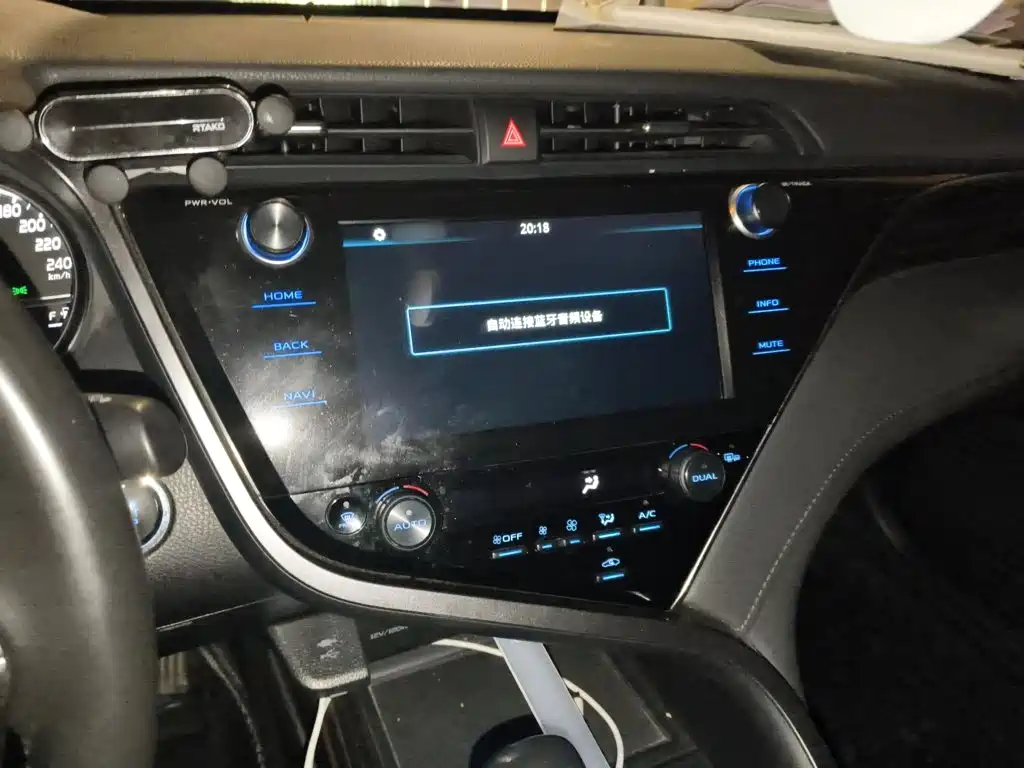 Toyota Camry 2019