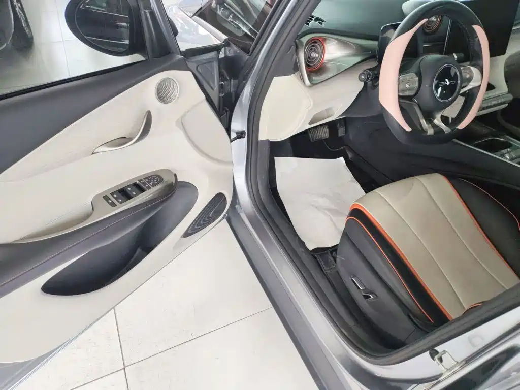 BYD Dolphin 2022 — фото 12