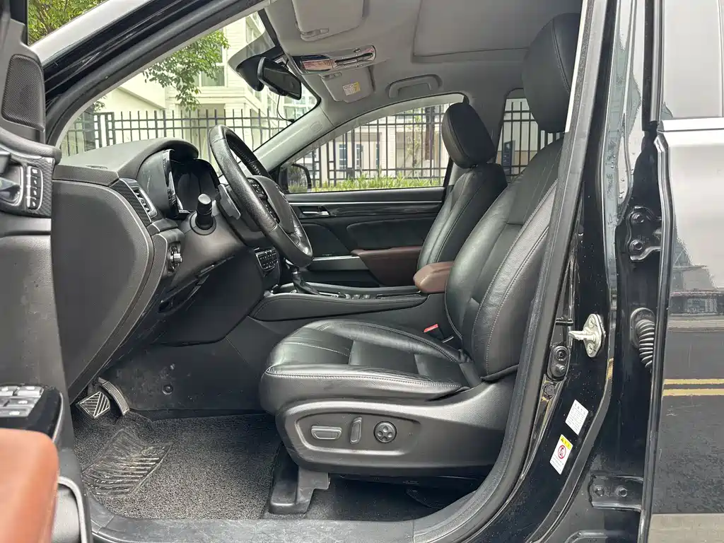 GAC Motor Trumpchi GS7 2019 — фото 15