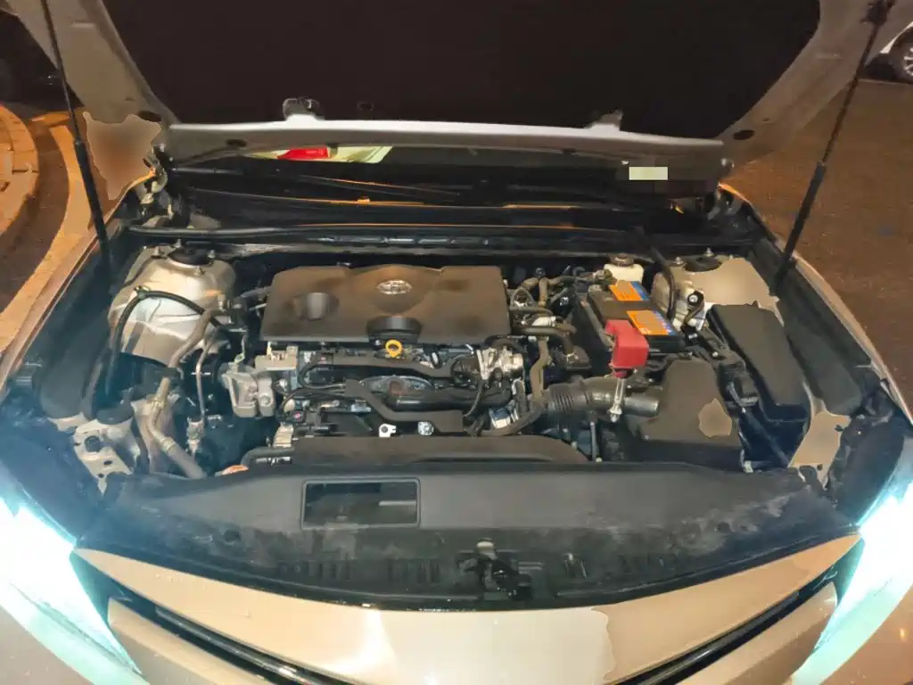 Toyota Camry 2019 — фото 11