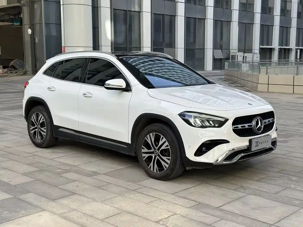 Mercedes-Benz GLA 2025 — фото 3