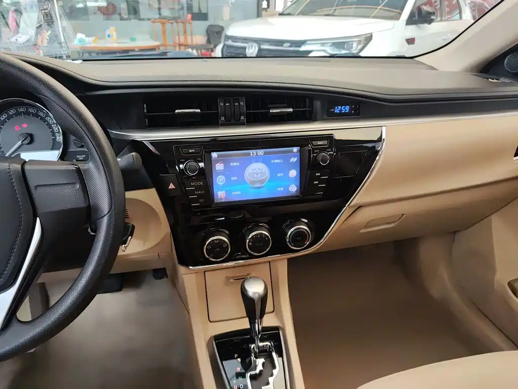 Toyota Corolla 2015