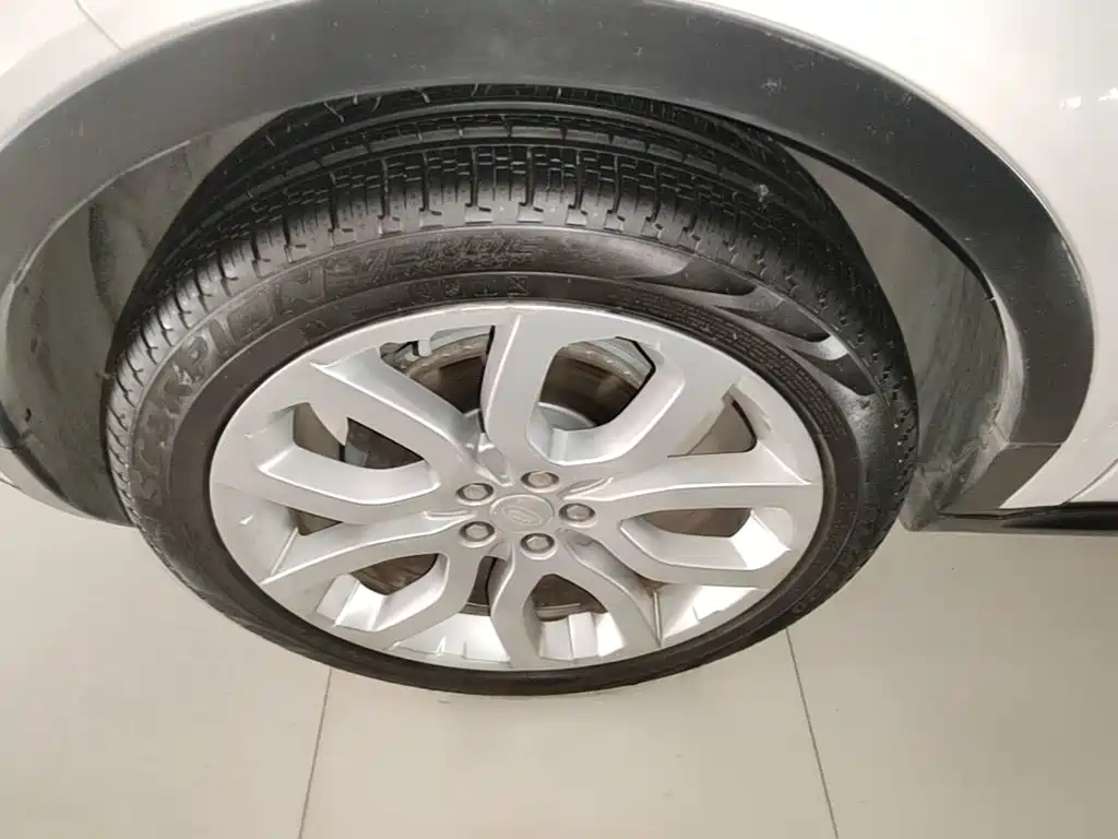 Land Rover Evoque 2015 — фото 23