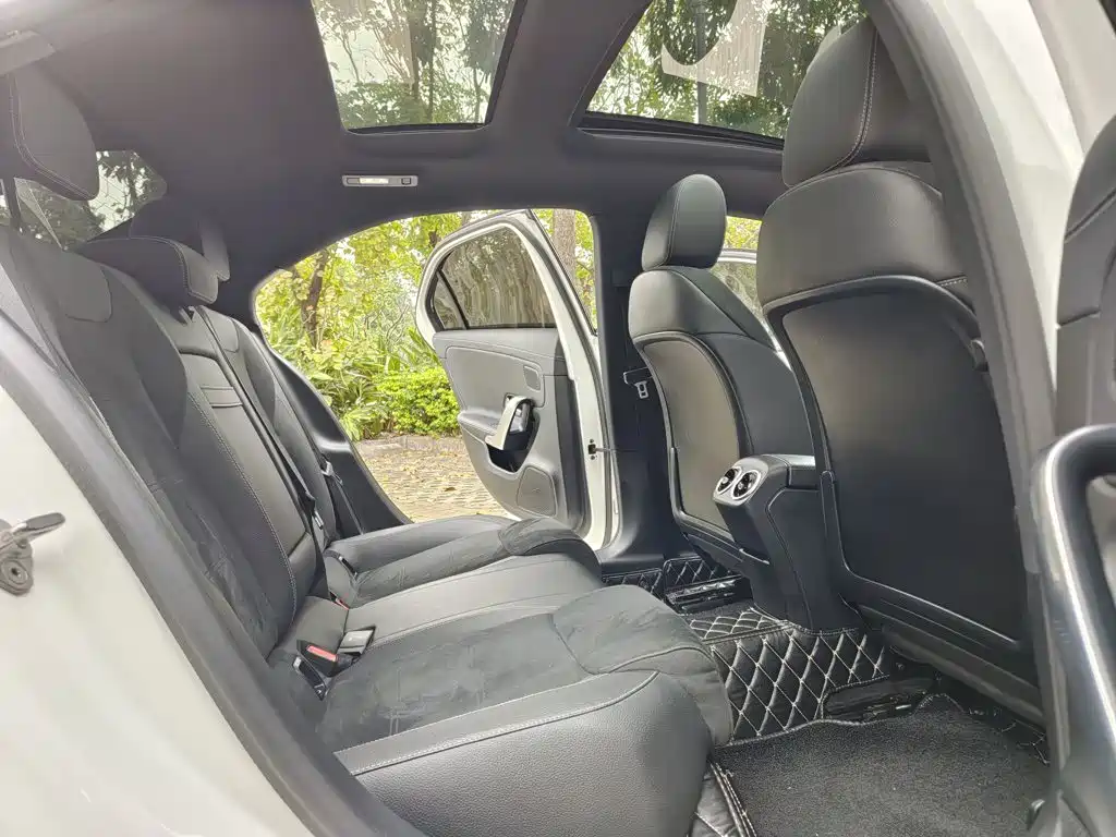 Mercedes-Benz A-Class 2020 — фото 12