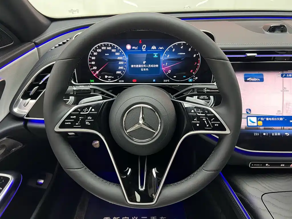 Mercedes-Benz E-Class 2025 — фото 14