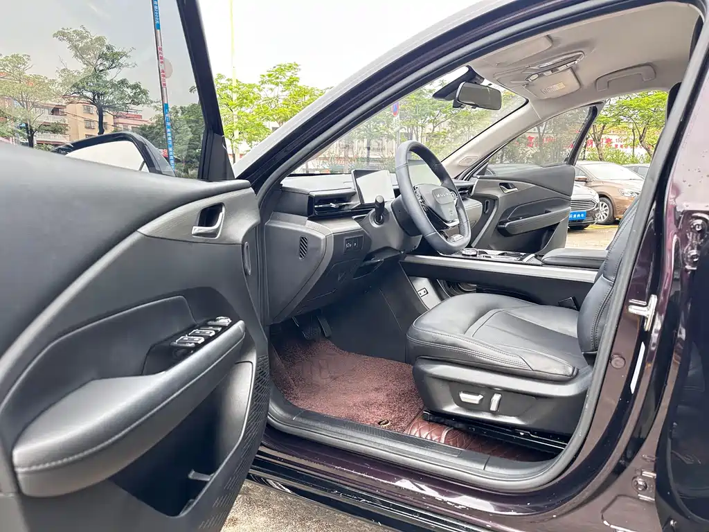 Wuling Starlight 2024 — фото 11