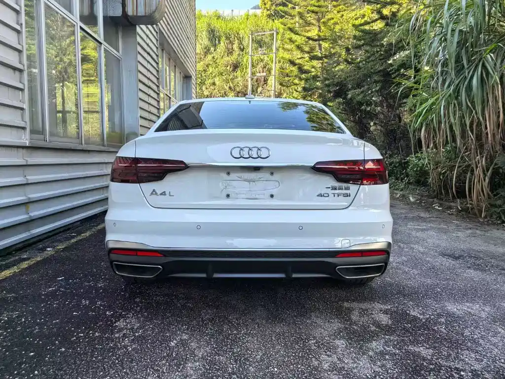 Audi A4L 2023