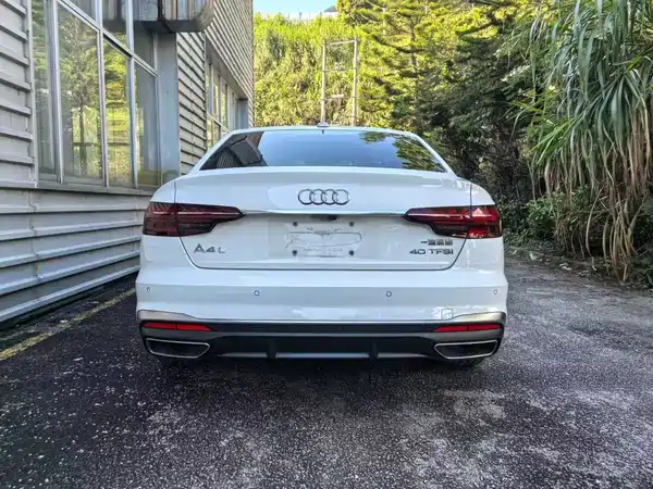 Audi A4L 2023