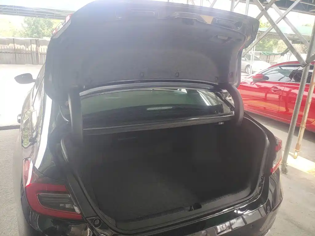 Honda Accord 2022 — фото 15