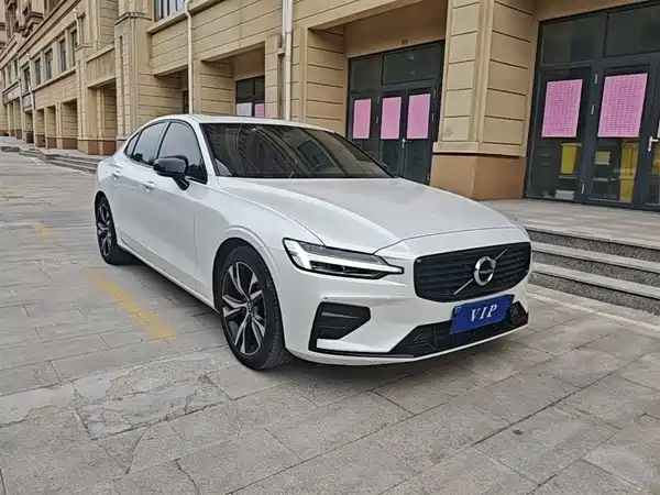 Volvo S60 2021