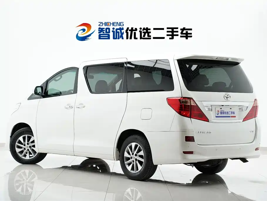 Toyota Alphard 2010 — фото 33