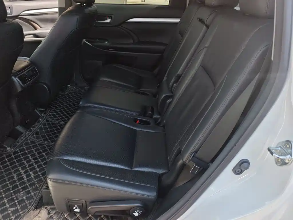 Toyota Highlander 2019 — фото 15