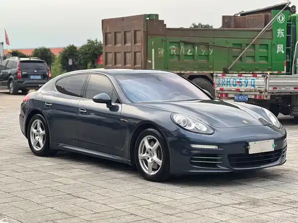 Porsche Panamera 2014
