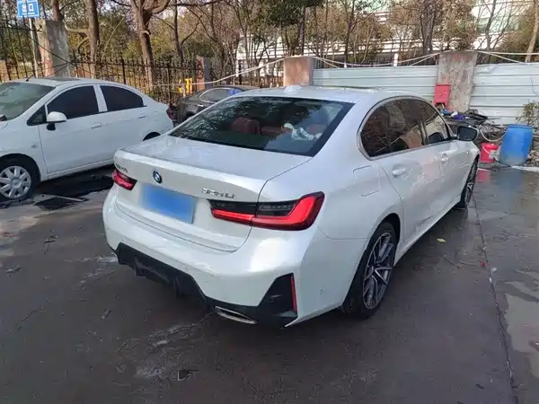 BMW 3 Series 2023