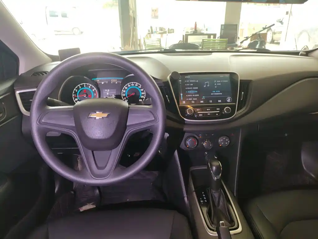 Chevrolet Cavalier 2019 — фото 10