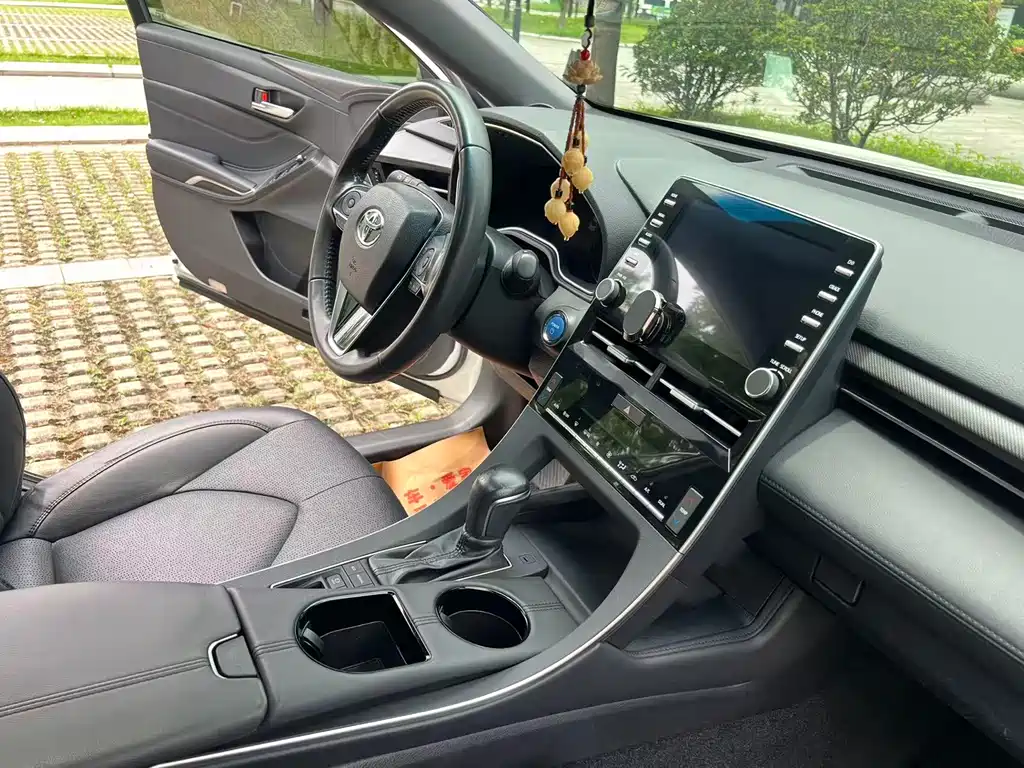 Toyota Avalon 2020 — фото 15