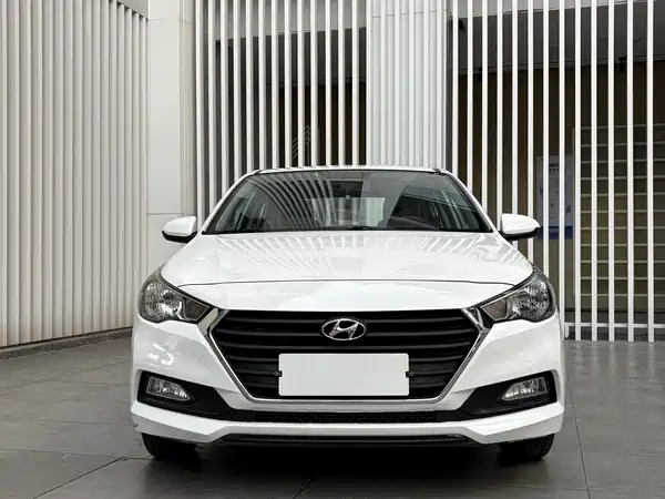 Hyundai Verna 2016