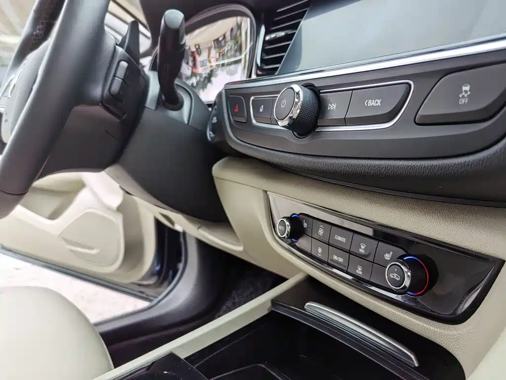 Buick Regal 2021 — фото 16