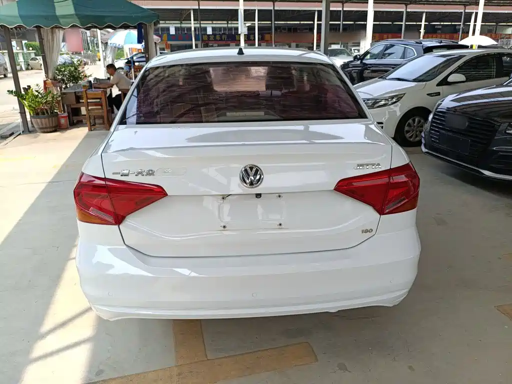 Volkswagen Jetta 2019