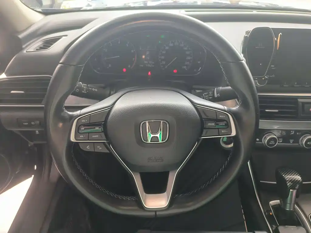 Honda Accord 2021 — фото 11