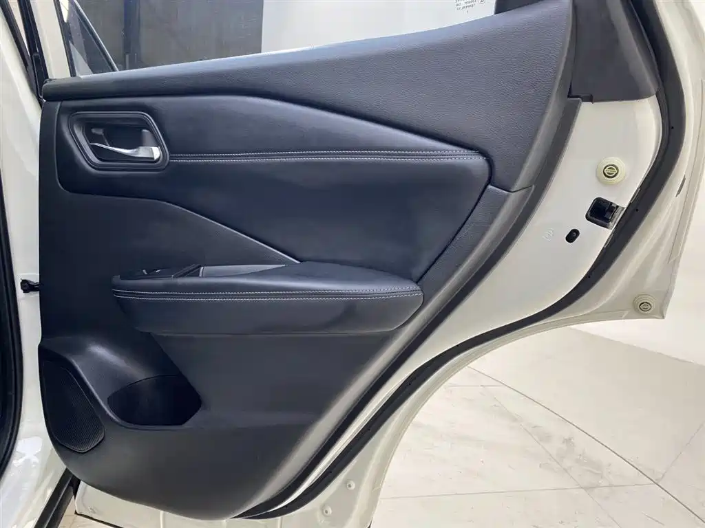 Nissan Qashqai 2023 — фото 25