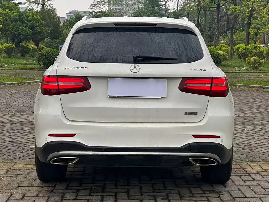 Mercedes-Benz GLC 2017 — фото 11