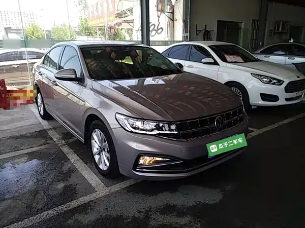 Volkswagen Bora 2021