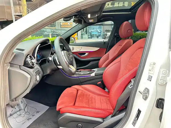 Mercedes-Benz C-Class 2021
