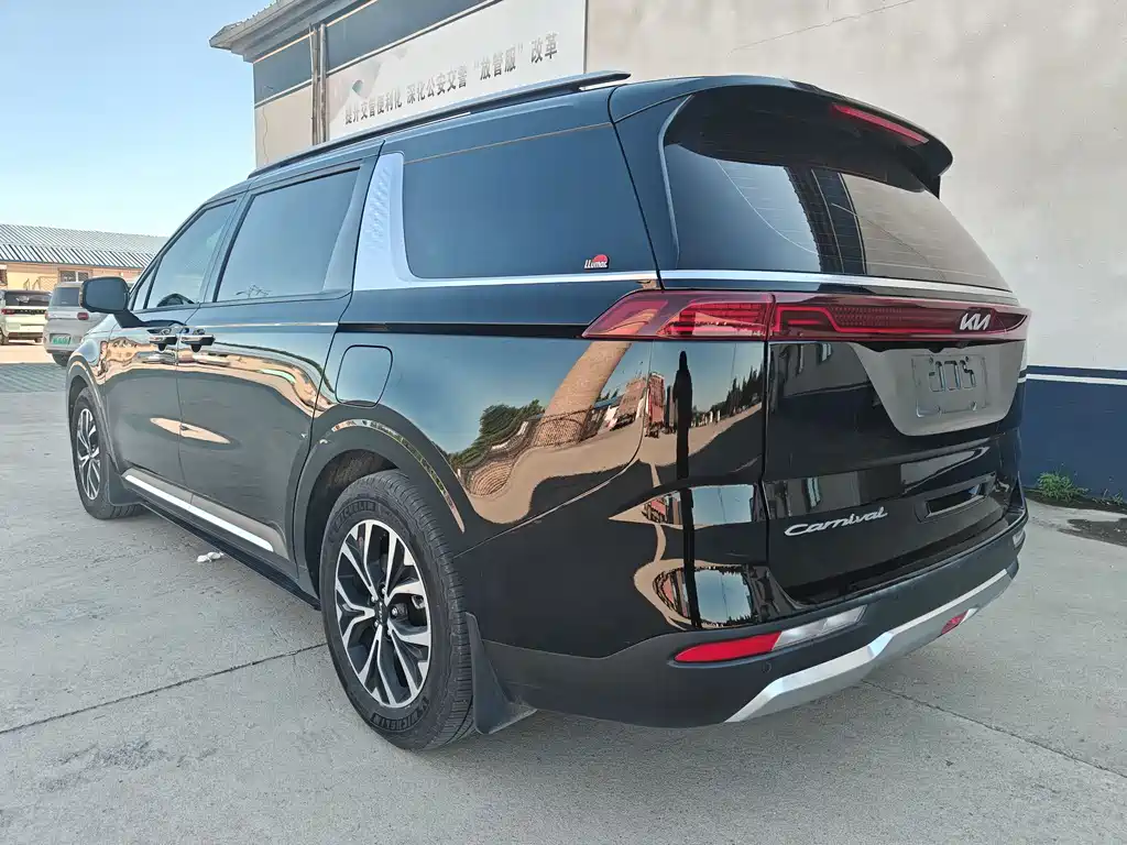 Kia Carnival 2021 — фото 6