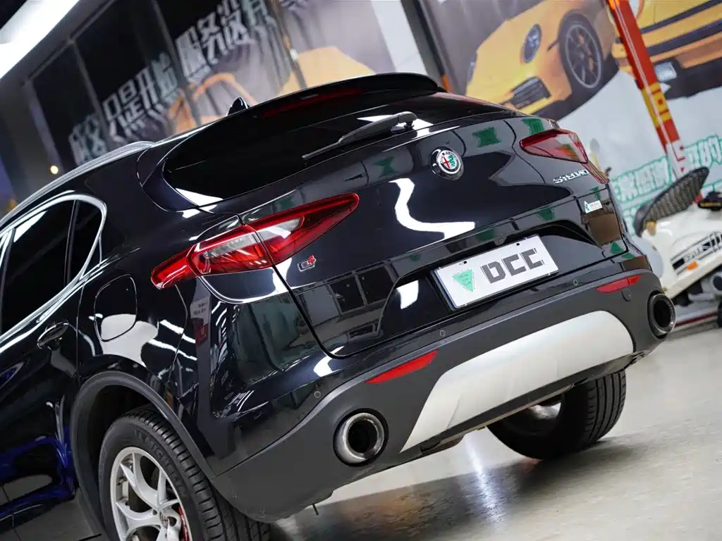 Alfa Romeo Stelvio 2018 — фото 3