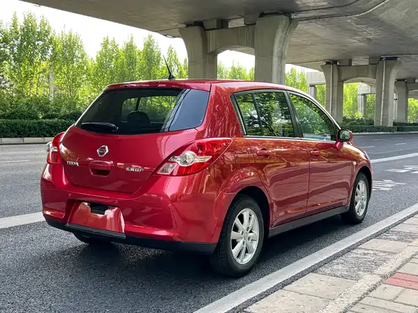 Nissan Tiida 2008