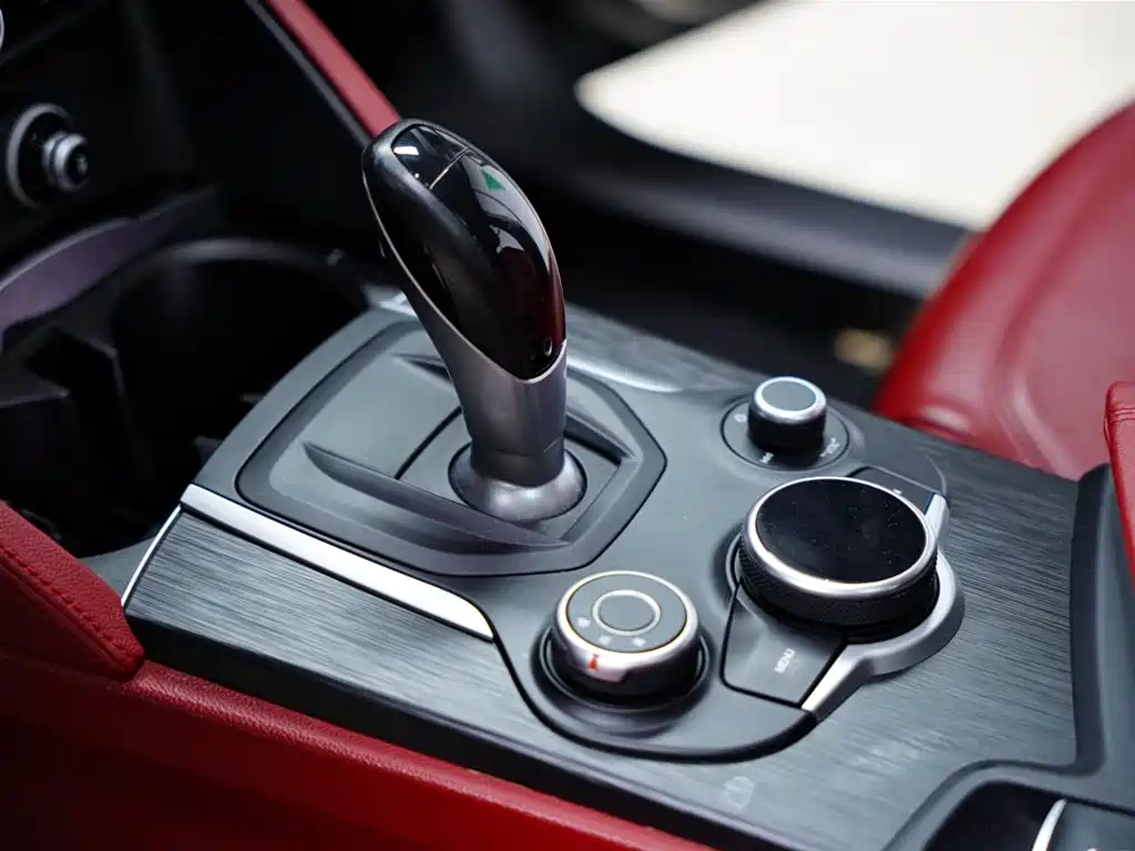 Alfa Romeo Stelvio 2018 — фото 36