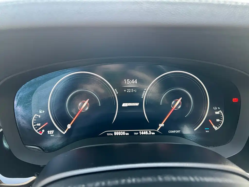 BMW 5 Series New Energy 2019 — фото 13