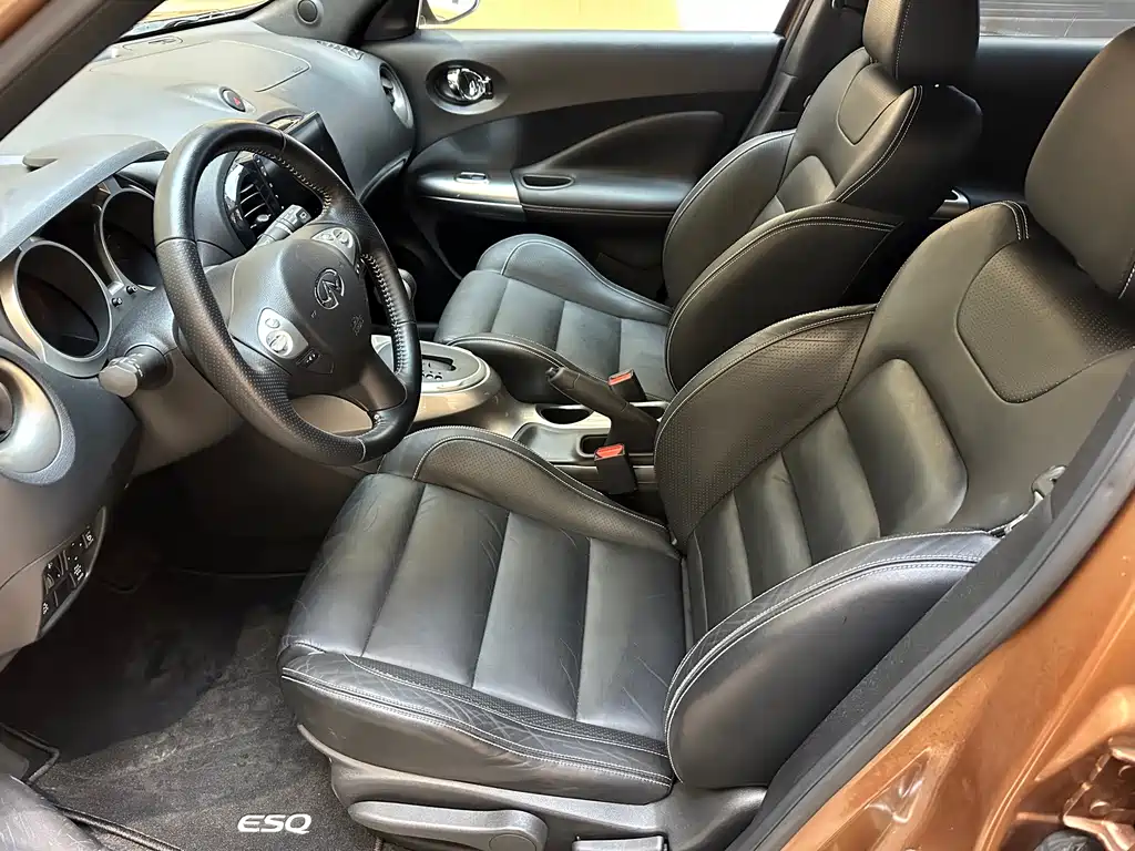 Infiniti ESQ 2015 — фото 7