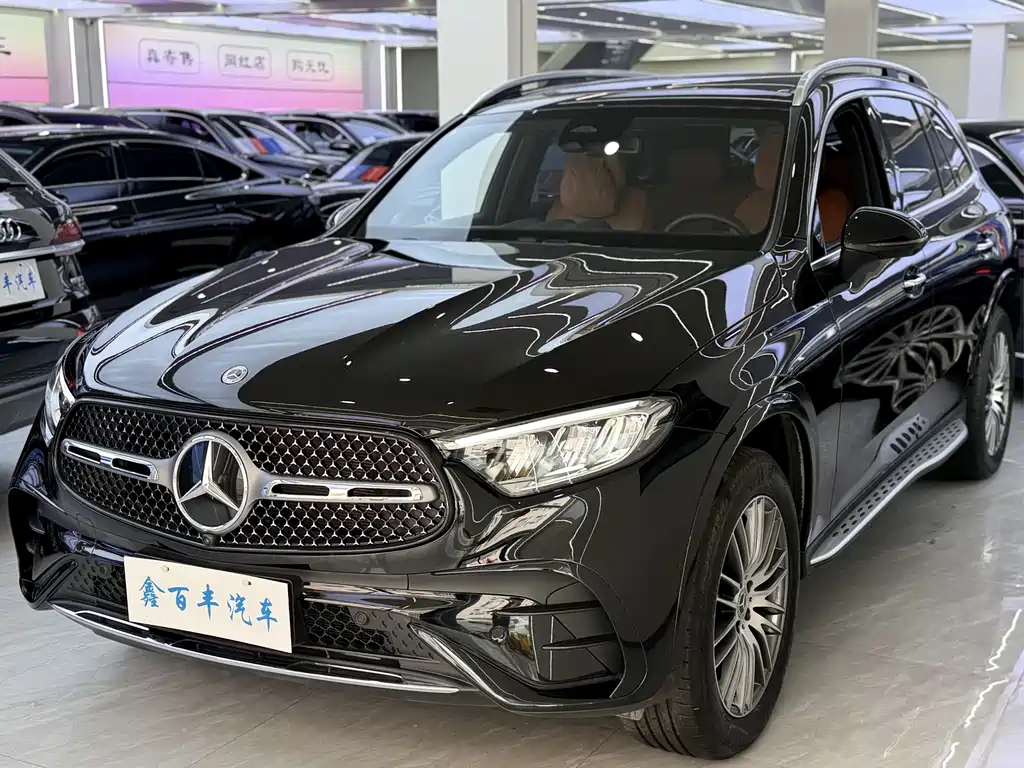 Mercedes-Benz GLC 2025 — фото 1