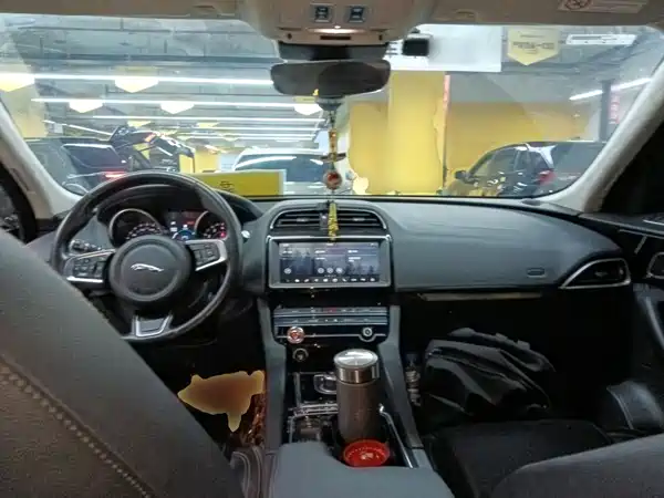 Jaguar F-PACE 2020