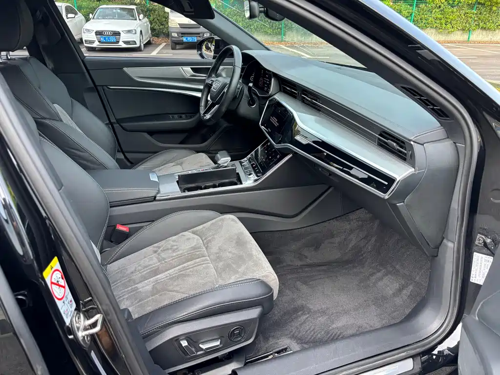 Audi A6L 2023 — фото 15