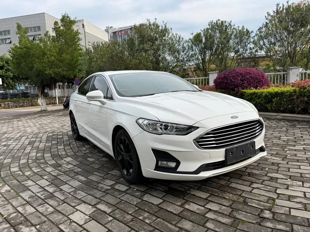 Ford Mondeo 2019 — фото 3