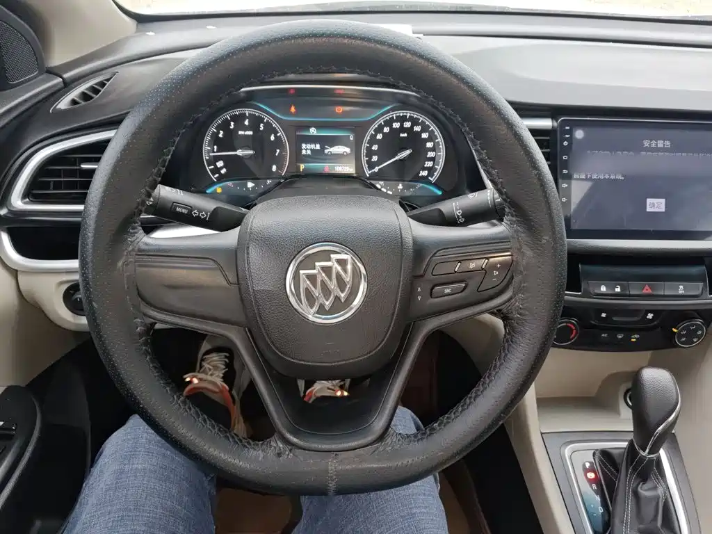 Buick Excelle 2017 — фото 11